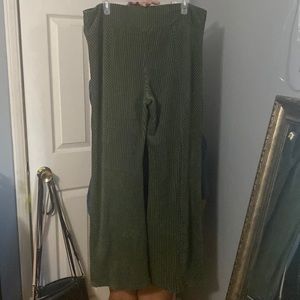Green Wide leg pants